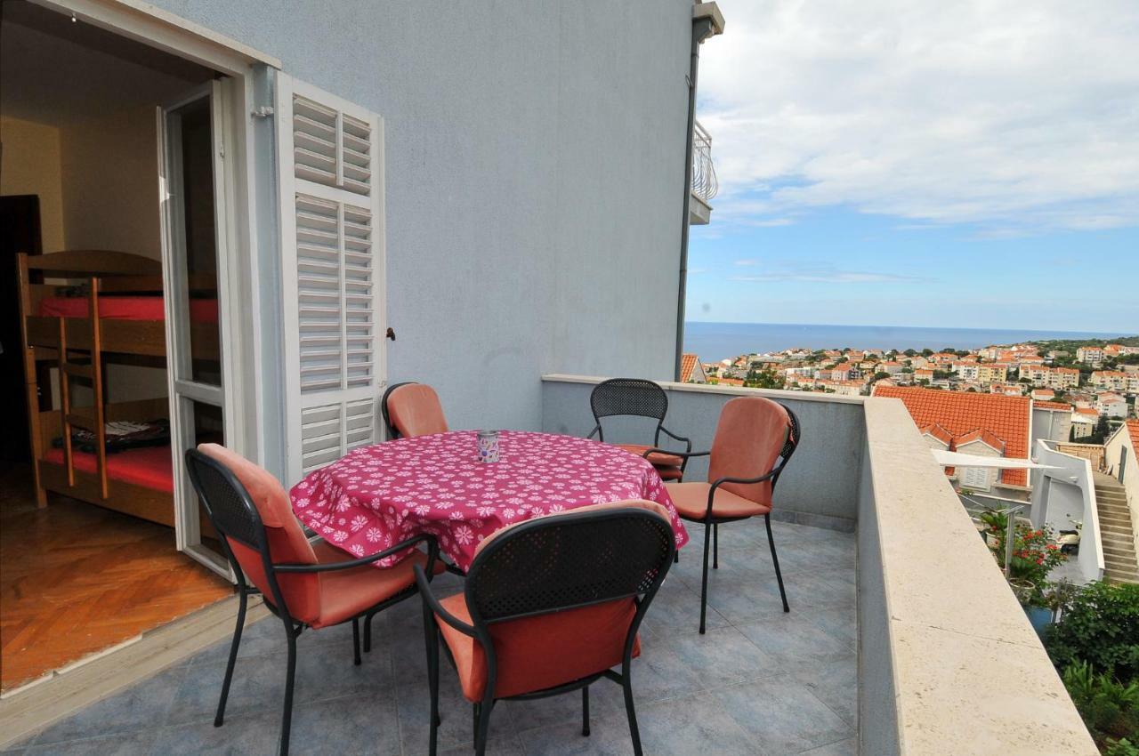 Guest House Banana Dubrovnik Exterior photo